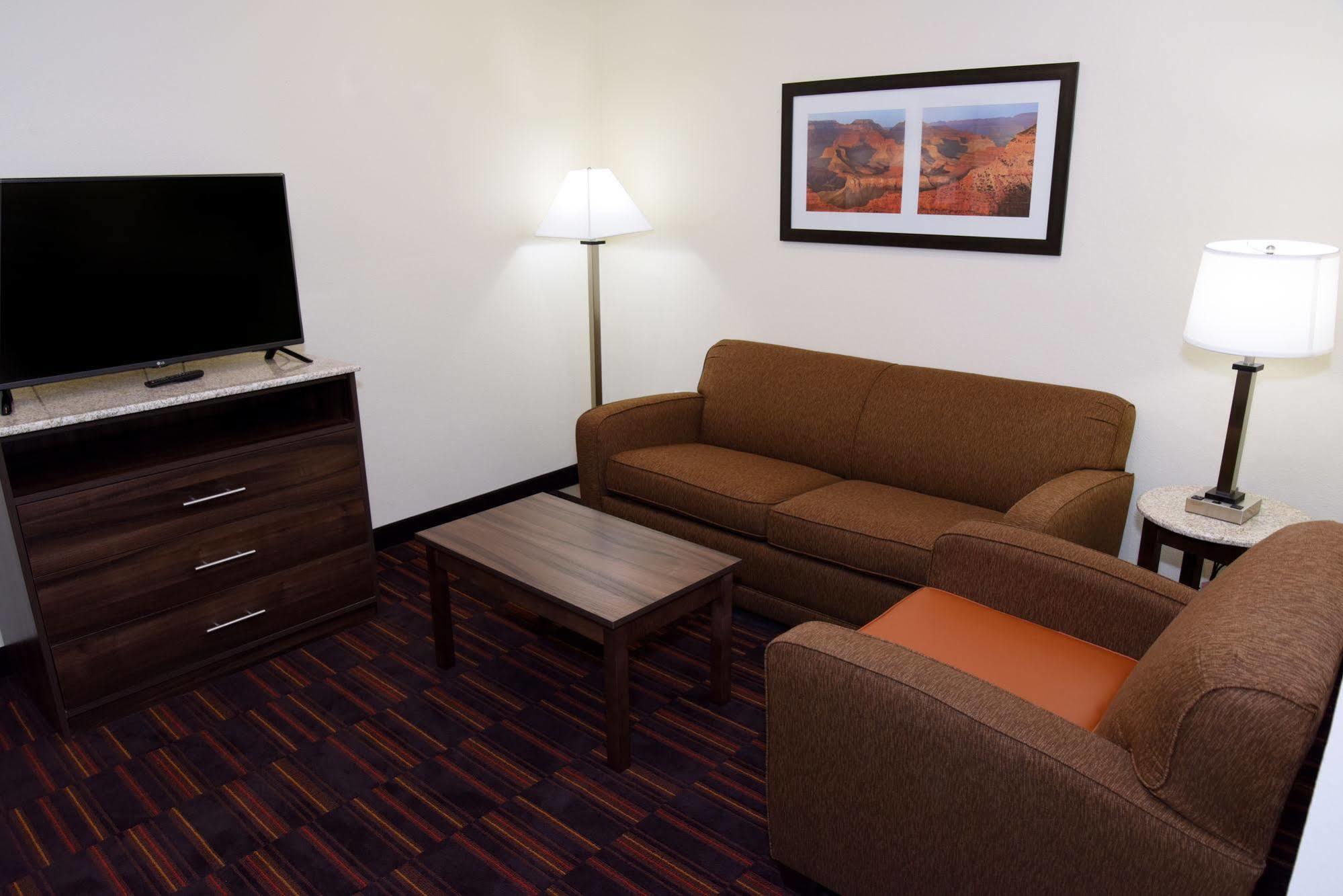 Home Away Kitchen Suites Enid Экстерьер фото